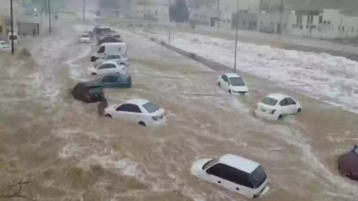  الأرصاد السعودية تكشف حقيقة تأثر المملكة بإعصار تيج